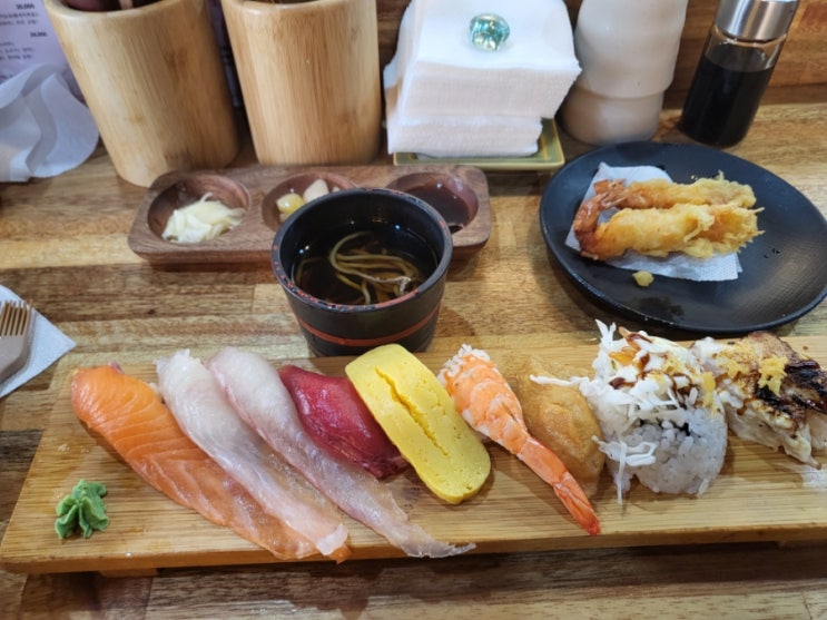  홍대 맛집 유익상스시 / 무신사스탠다드 / 피스피스 연남 / 고망고 연남점 / 레인스토리 타로/ 봄날타로 / 연남사주공간 연트럴파크점