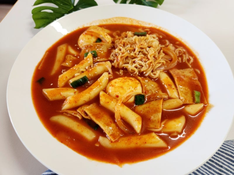 라볶이 레시피 떡볶이 소스 매콤달달 국물 라볶이 황금 레시피 비법