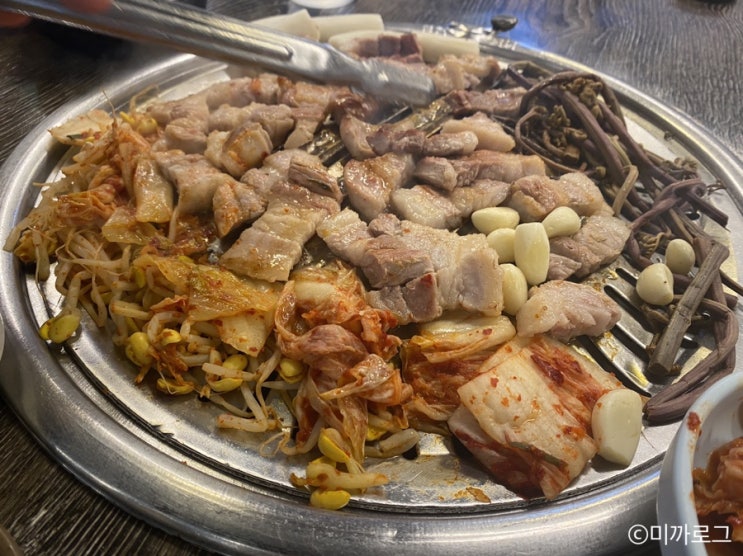  장전동 삼겹살 숯불 돼지갈비 지대루 참숯 왕소금구이 장전래미안 근처 고기집