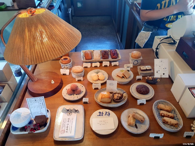  리묘 :: 거제 블루리본서베이 파티세리 카페. 커피가 맛있고 다양한 디저트에 반함! 추천!