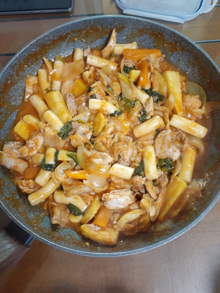  닭갈비와  구수한된장국