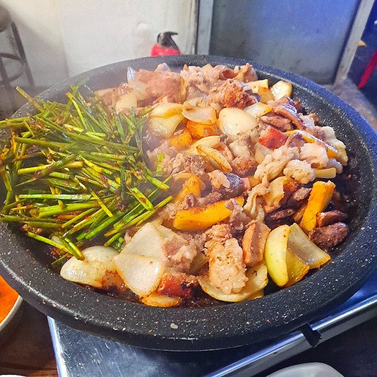  [충무로역 곱창 맛집]가성비 짱 차돌박이가 딸려오는 충무곱창