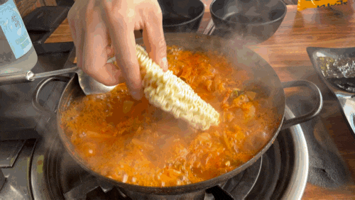  마곡 김치찌개 맛집 인정 [월수금 통돼지김치찌개 마곡점]