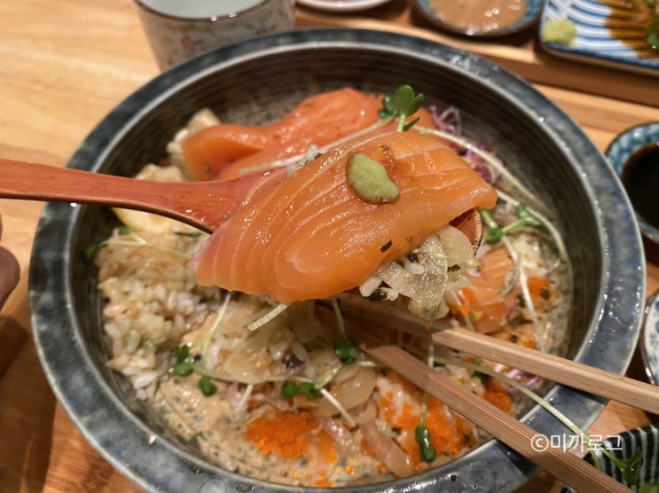 부산대 가정식 한국식 오차즈케 연어덮밥 정갈한 나오리쇼쿠