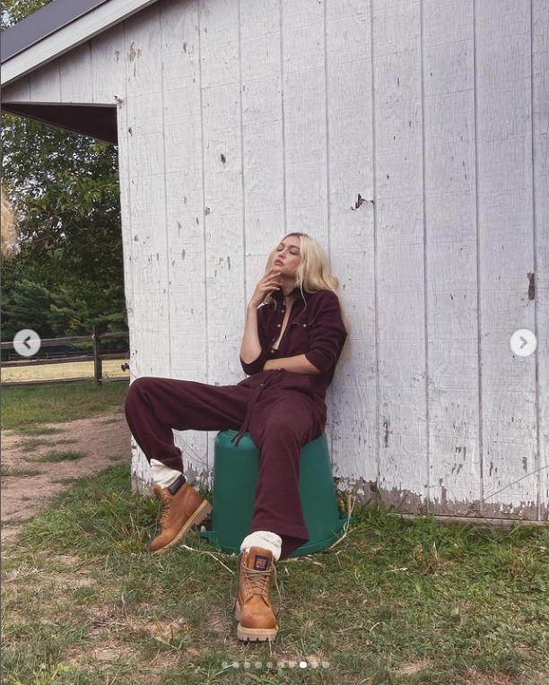  모델  지지 하디드 Gigi Hadid 공항패션