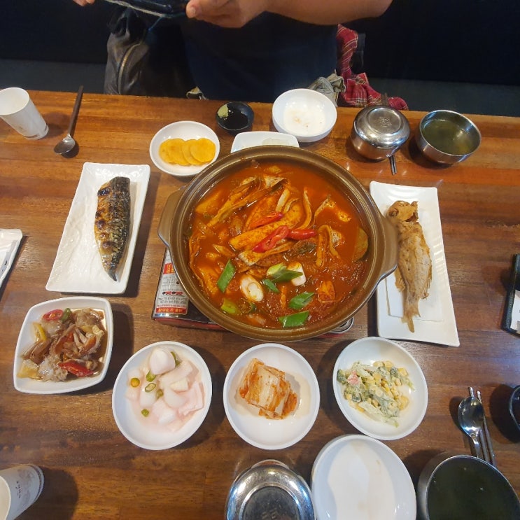 뼈없는 제주도 갈치 조림 제주 갈치왕 중문 아침식사 가능하네요.