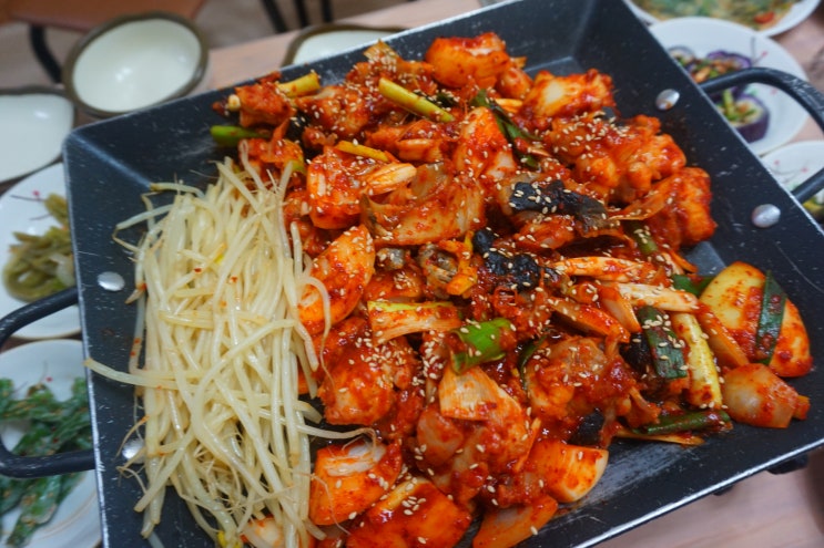  마산 맛집 토실한 내고향아구찜과 모티키친 방문기