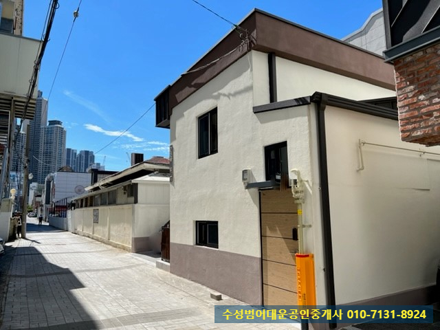  황금동주택전세  역세권 3호선 어린이회관역 인근 올수리 주택독채 전용주차가능