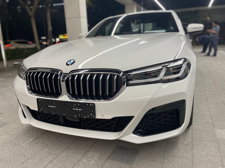 bmw 5시리즈 520i 한 달 만에 출고를? bmw 5시리즈 520i 한 달 만에 출고를?