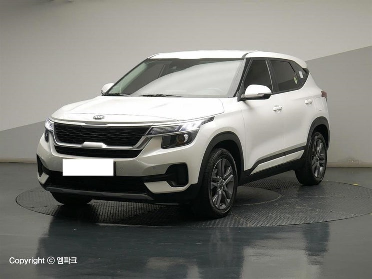  기아 셀토스 중고시세 진보적인 형태
