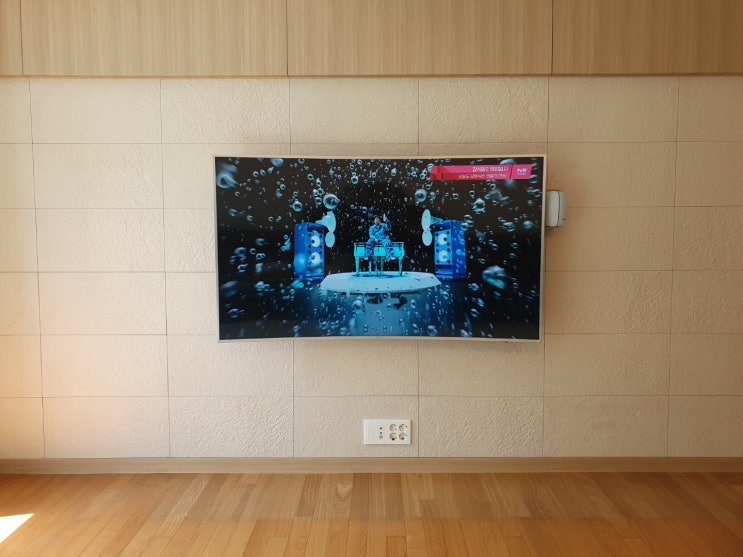  부산벽걸이티비설치 안전하고 완벽하게!
