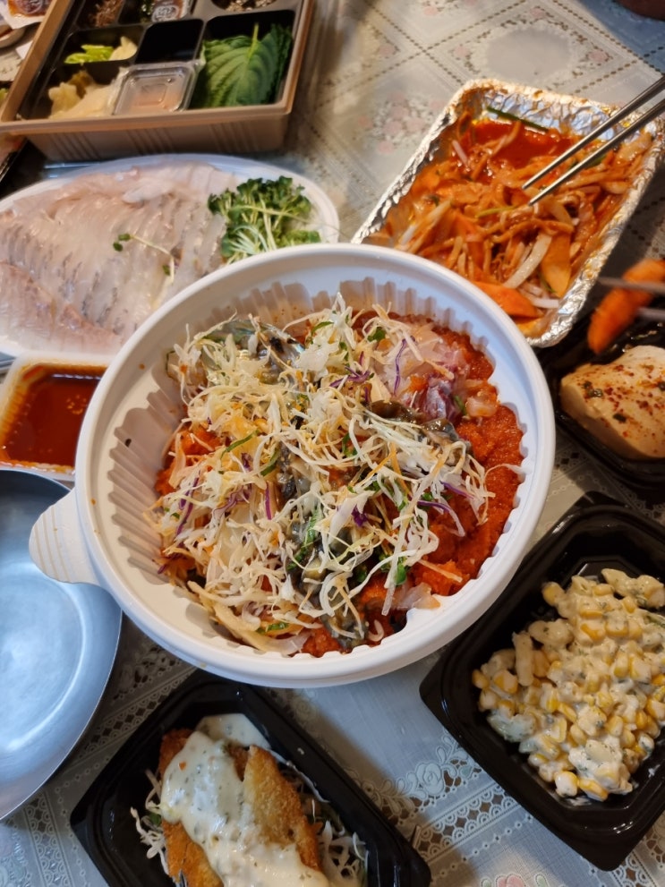  냠냠냠 물회