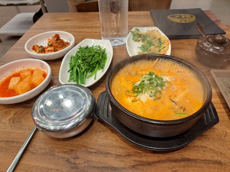  천안 성정동 국밥 맛집 79네 수육국밥&철판 순두부국밥 저녁 혼밥