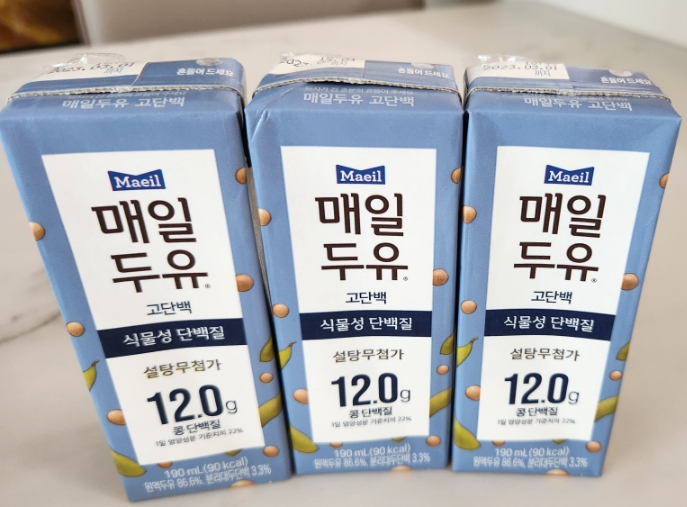  무가당 매일두유 한 팩으로 단백질 12g 섭취해요