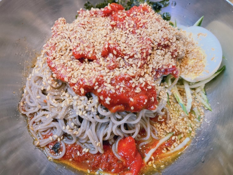  서비스, 친절, 음식도 맛있는곳! 원주 출렁다리 갔다가 맛집찾은 "흥업동해막국수"