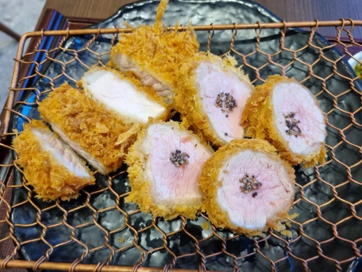대학로 돈까스 터줏대감 정돈 강남점 후기 대학로 돈까스 터줏대감 정돈 강남점 후기