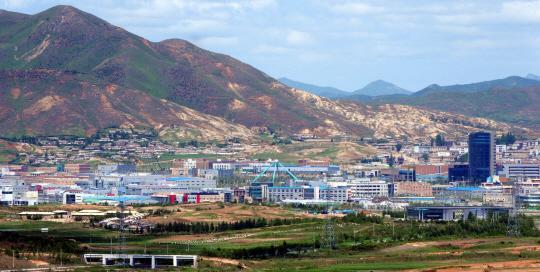 <b>개성</b>공업지구 [開城工業地區], <b>개성공단</b> [開城工團]