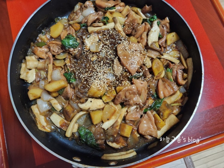 손쉽게 먹는 안동찜닭 :: 나는닭찜