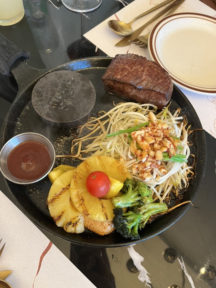  여수웅천맛집 : 여수 어나더키친 내돈내산 재방문 후기
