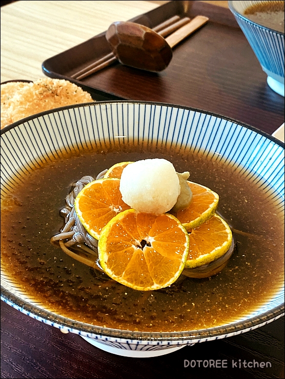  도토리 키친 - 시원한 청귤소바 가 끝내주는 맛집