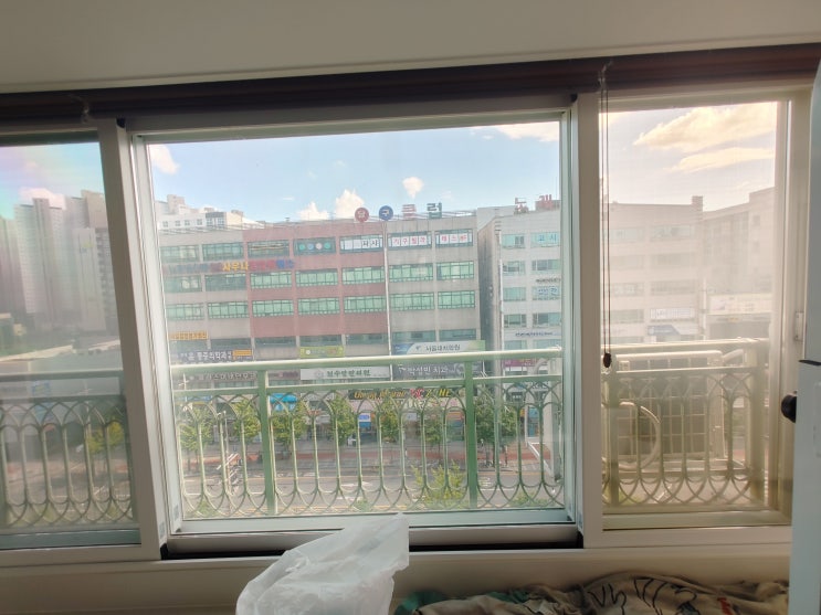  부천 아파트썬팅 송내동 중동 옥길동 아파트 거실창문 열차단썬팅 햇빛차단썬팅 단열필름썬팅 시공