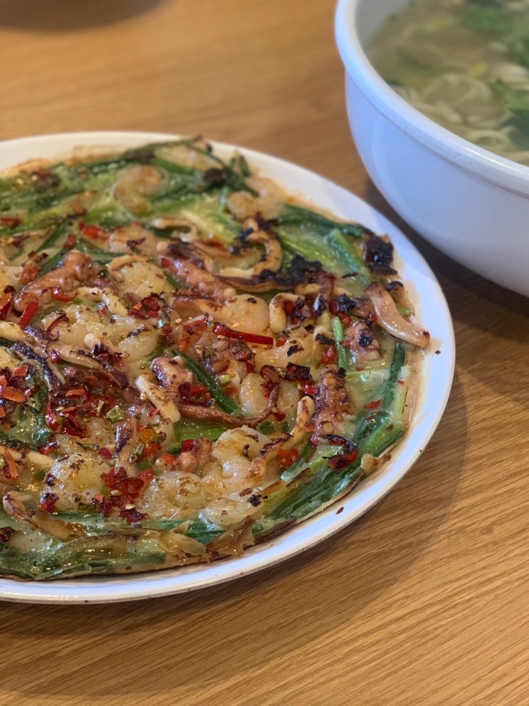  시원한 국물이 끝내줘요! 방송 출연한 대구 범어동 맛집 조조칼국수 본점