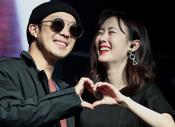 가수 하하-별 딸 희귀병 진단받았다... 길랑바레 증후군 혼자 서있기도 힘든 병... 인스타그램에 투병 사실 알렸다 가수 하하-별 딸 희귀병 진단받았다... 길랑바레 증후군 혼자 서있기도 힘든 병... 인스타그램에 투병 사실 알렸다