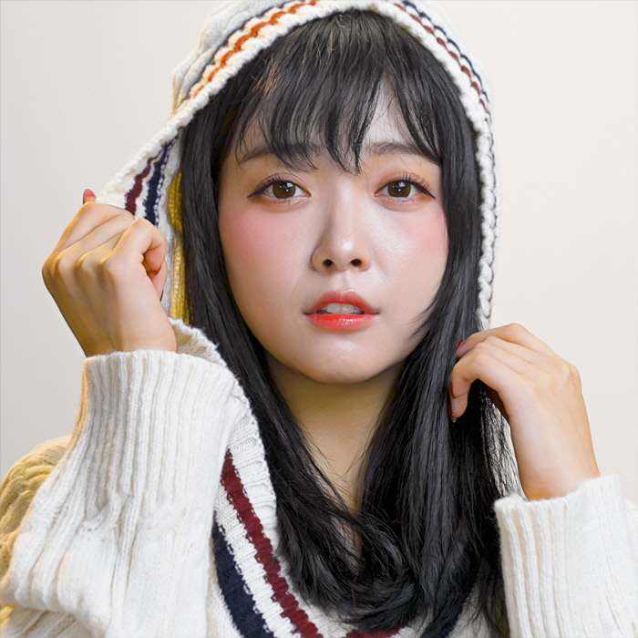 '트롯계의 아이유' 요요미, 청순해 져 31번째 싱글 "바보같은 사람" 발매...나이·본명·프로필 관심 급증 '트롯계의 아이유' 요요미, 청순해 져 31번째 싱글 "바보같은 사람" 발매...나이·본명·프로필 관심 급증