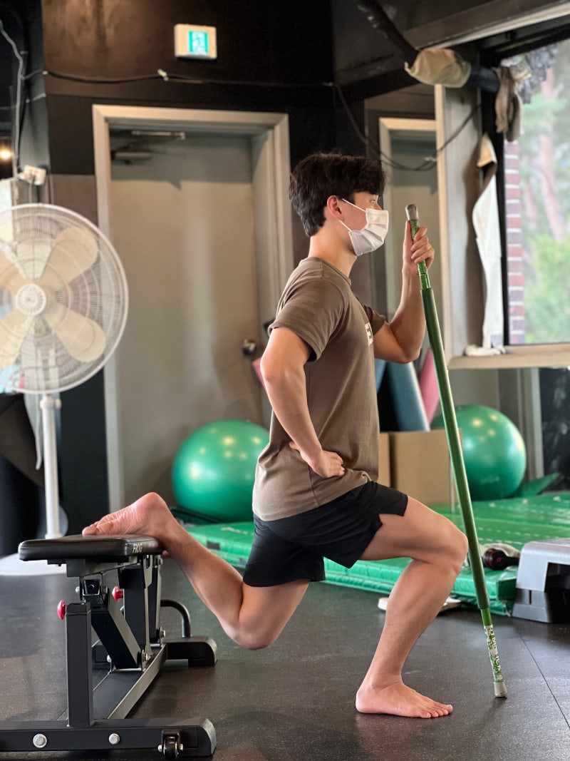 회원님,하체해야지요! #불가리안 스플릿 스쿼트 : 네이버 블로그