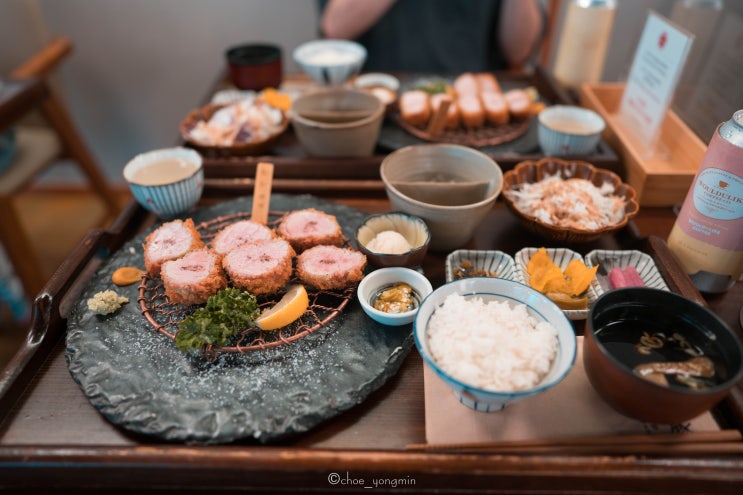  일산 돈까스 맛집 만돈 줄서는식당에 나온 일본식 히레카츠 전문점