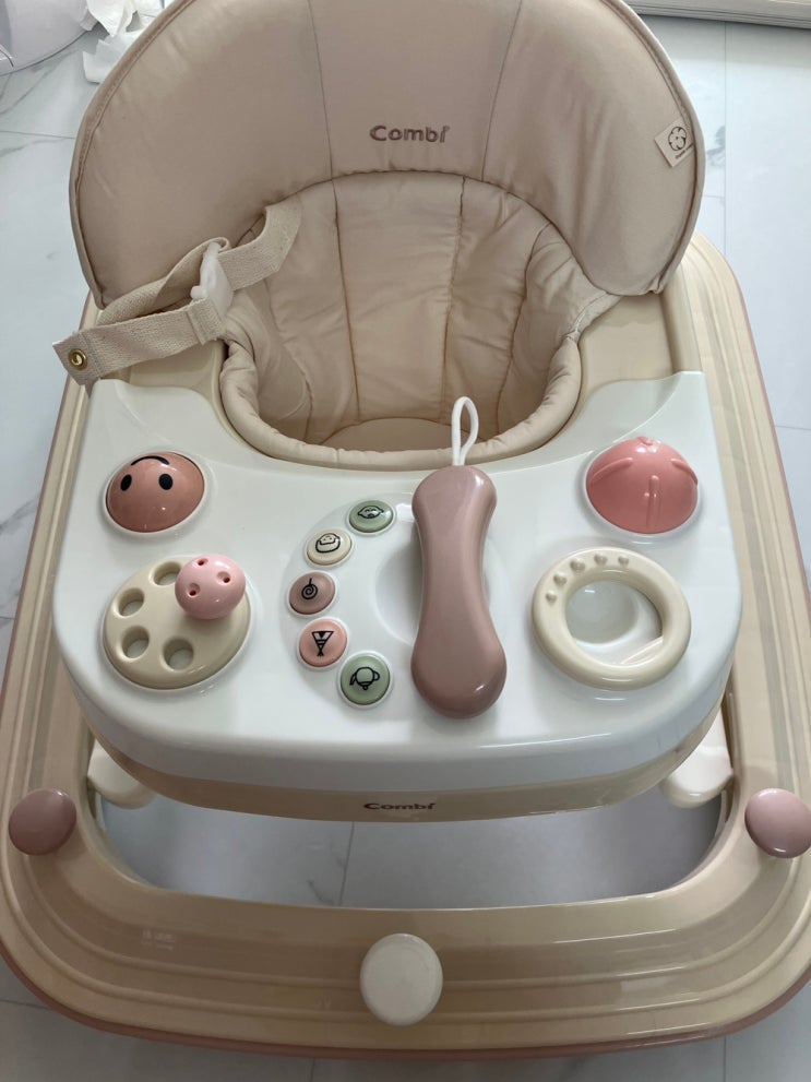  콤비 보행기 퓨어 오가닉 구입 사용 및 조립 방법