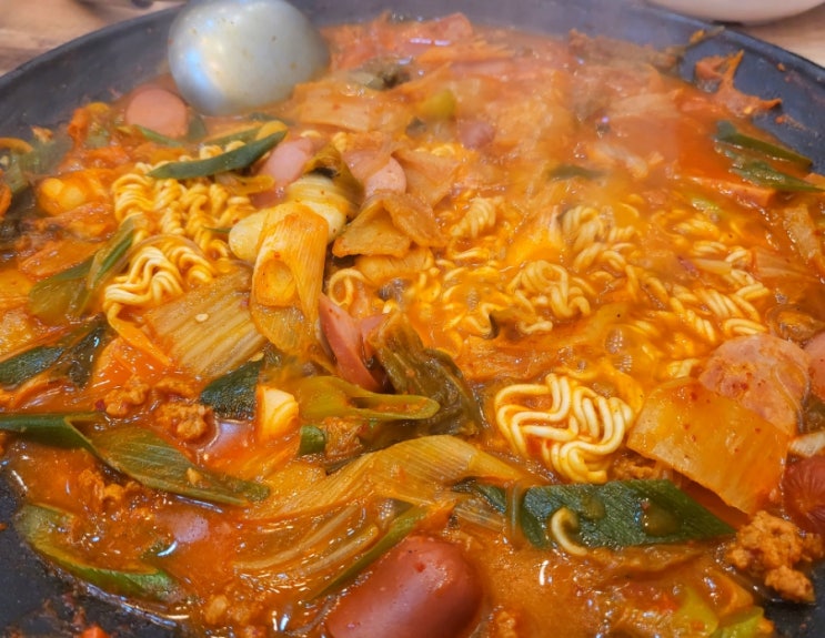  [송도맛집]깔끔했던 부대찌개, 부대볶음 맛집, "송자매 진미 부대찌개"