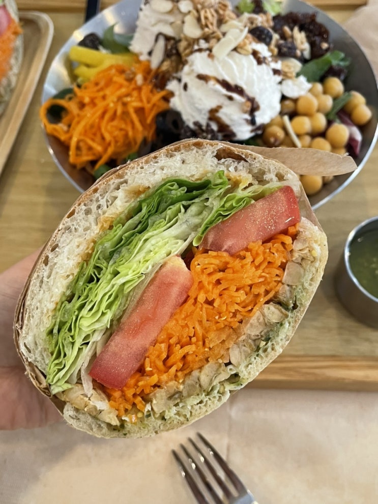  이대 샌드위치 재방문 맛집 - 띵크샐러 