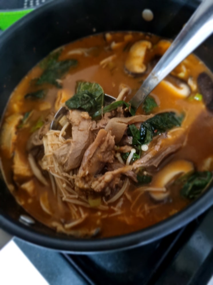  천안보양식 맛집 향촌흑염소 천안염소전골 전국택배가능