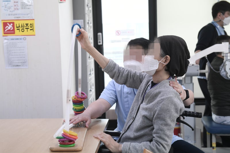 뇌출혈 재활 후유증을 막기 위해서는 - 인천재활병원 미추홀병원 2