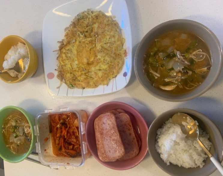  (좋은질문)아이들과 친해지기 위해 주말 아침식사할때 질문을 바꿔서 했더니 어라 좀괜찮은거 같은데~~! 아니면 다시 고민하는걸로 ㅋㅋ