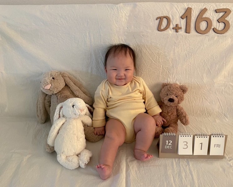 육아일기 D+160~163 :: 성장기록, 다양한 행동발달, 찹쌀미음, 연말 사진 남기기, 셀프촬영