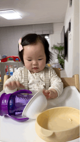  아기 첫 빨대컵 사용시기, 흘리지 않고 마시는 와우컵 베이비 후기