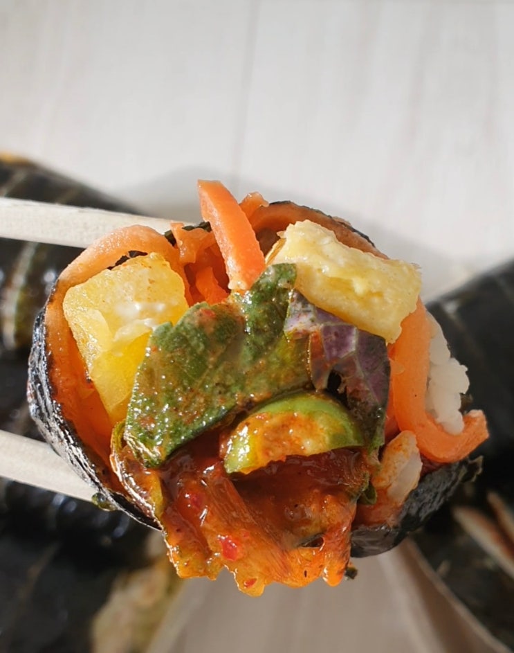 [충주 맛집] 충주 현지인들이 좋아하는 생와사비김밥이 맛있는 목행동 장김밥