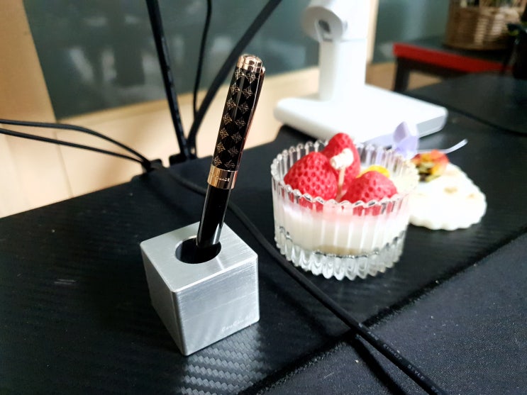  꾸꾸아트 펜꽂이 개업선물로 딱이야