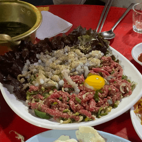  부평 영철이네 포장마차 부평 이모카세, 육회탕탕이