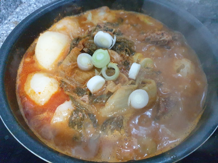 저녁메뉴추천 통뼈감자탕 배송받아 먹는 감자탕 집들이음식 추천 저녁메뉴추천 통뼈감자탕 배송받아 먹는 감자탕 집들이음식 추천