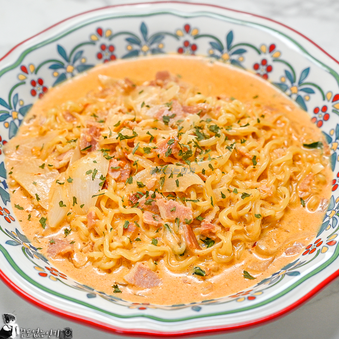 신라면 투움바 파스타 로제라면 휘핑크림 만들기 요리