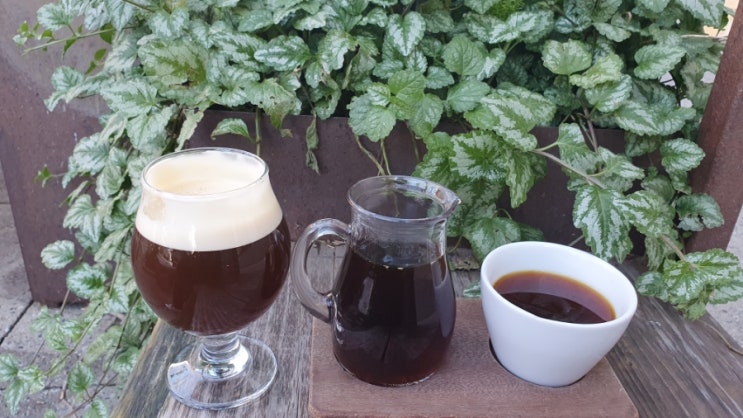  Verve Coffee Roasters 캘리포니아 산타크루즈에서 시작한  벌브 커피에서 질소커피 푸어오버 커피 한 잔
