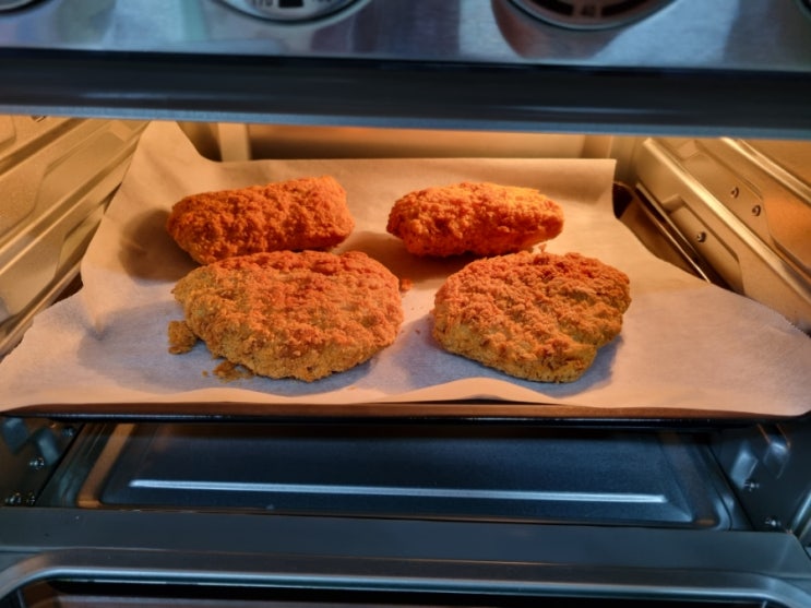  돈까스 맛집 에어프라이어 돈까스 노릇노릇 갓 튀긴 돈까스 오늘의 즐거움 홈파티 음식 추천 리비에라앤바 오븐형 에어프라이어