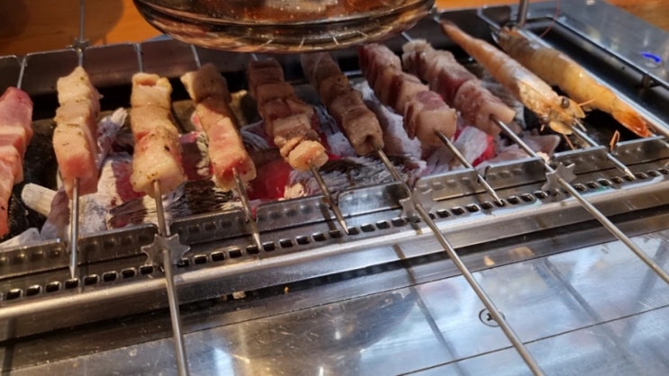  홍대 맛집 연남동 양꼬치 무한리필 가성비 좋은 미미램양꼬치에서 데이트 식사했어요