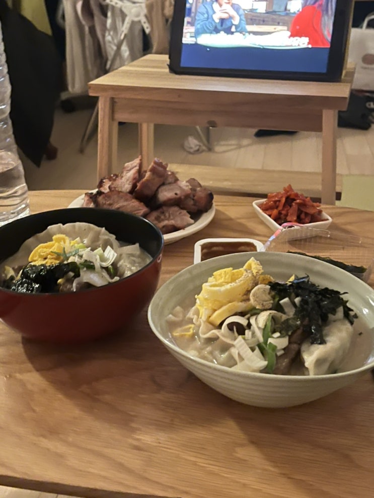  자취러들 10분이면 뚝딱 <사골떡국만들기>