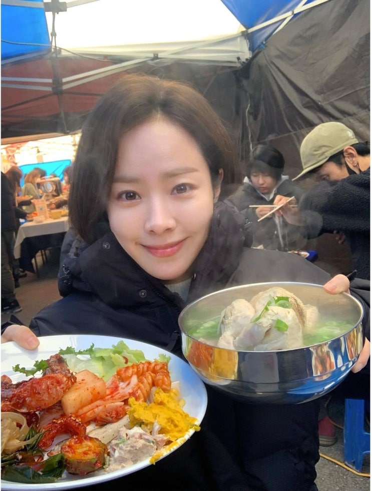 배우 한지민, 한효주·이지아·추자현의 밥차 선물에 감동 "사랑해"
