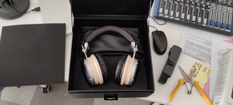  아산음향] 학교 방송실 헤드폰 설치/AVANTONE PRO MP1, SAMSON QH4.