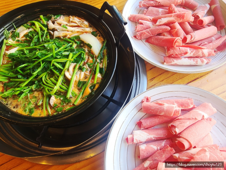 [등촌칼국수 맛집] 수원 정자동 등촌 샤브 칼국수 먹방